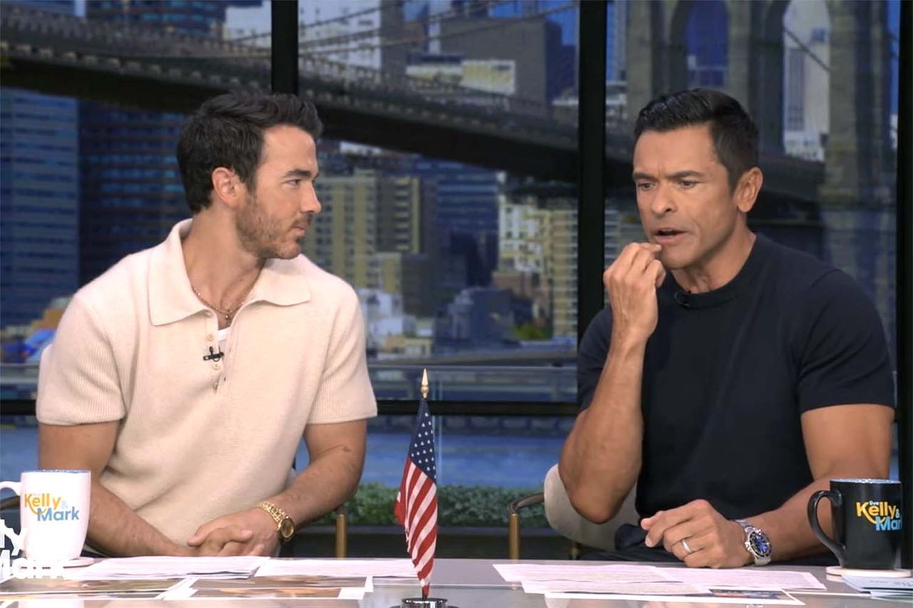 Kevin Jonas and Mark ConsuelosCredit: ABC