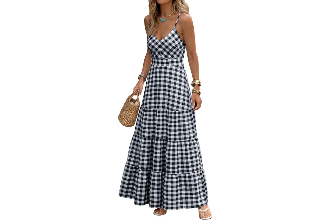 Caracilia Women's Gingham Striped Smocked Maxi Dress | Spaghetti Strap,Pockets,V Neck A-Line ,Checkered Plaid, Boho Casual,Beach Vacation Resort Cruise Outfits,Summer Fall Clothes Credit: Amazon