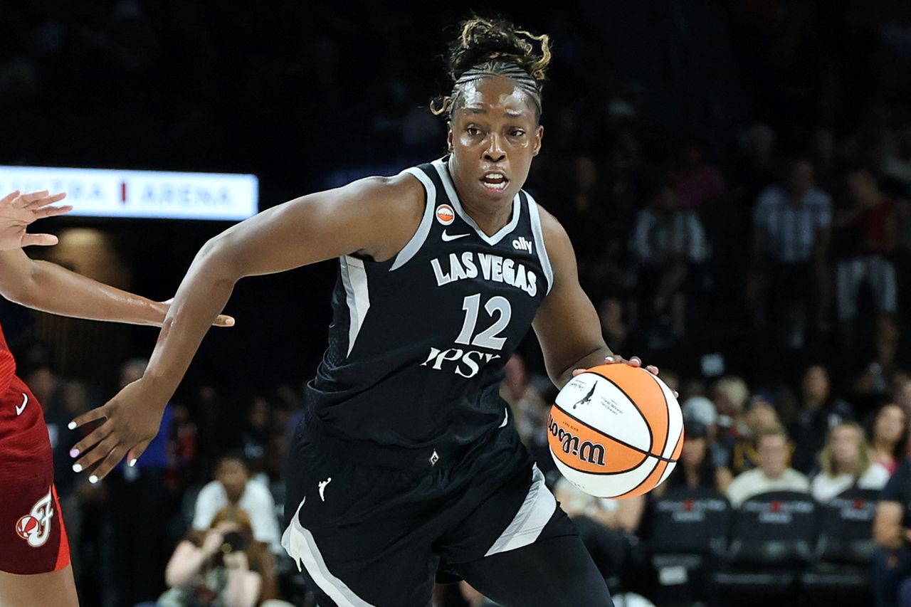 Chelsea Gray playing against the Indiana Fever on July 12, 2026, in Las VegasCredit: Ethan Miller/Getty