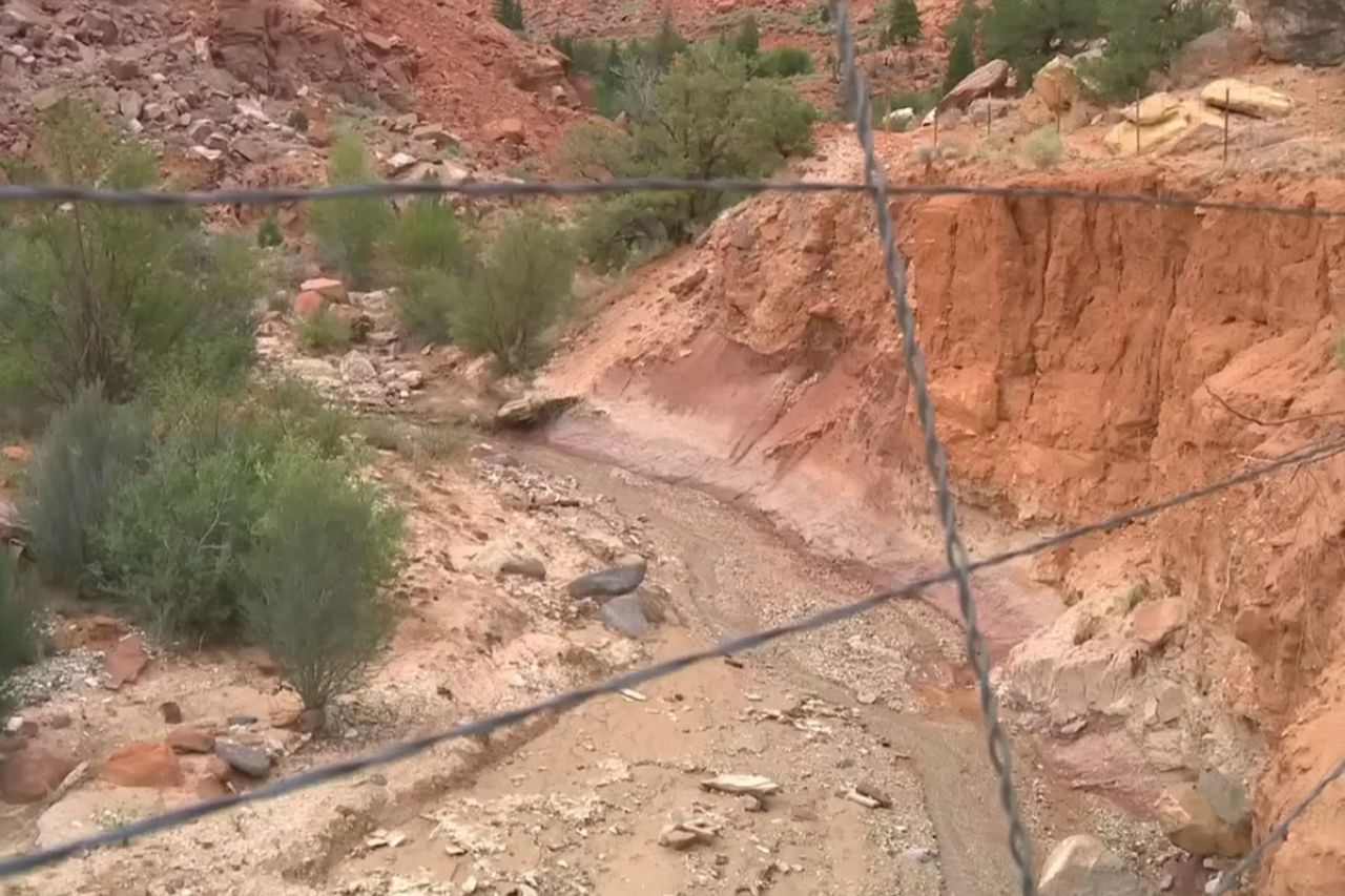 Provo firefighter, his wife, and 3 sons killed by flash flood in southern Utah The canyon in Bickell, UtahCredit: FOX 13 News Utah/Youtube