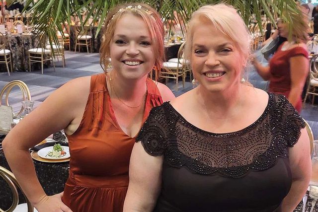 Sister Wives Star Janelle Brown Posts Loving Tribute for Daughter Madisonâs 27th Birthday Madison Brush with mom Janelle Brown.Credit: Janelle Brown/Instagram