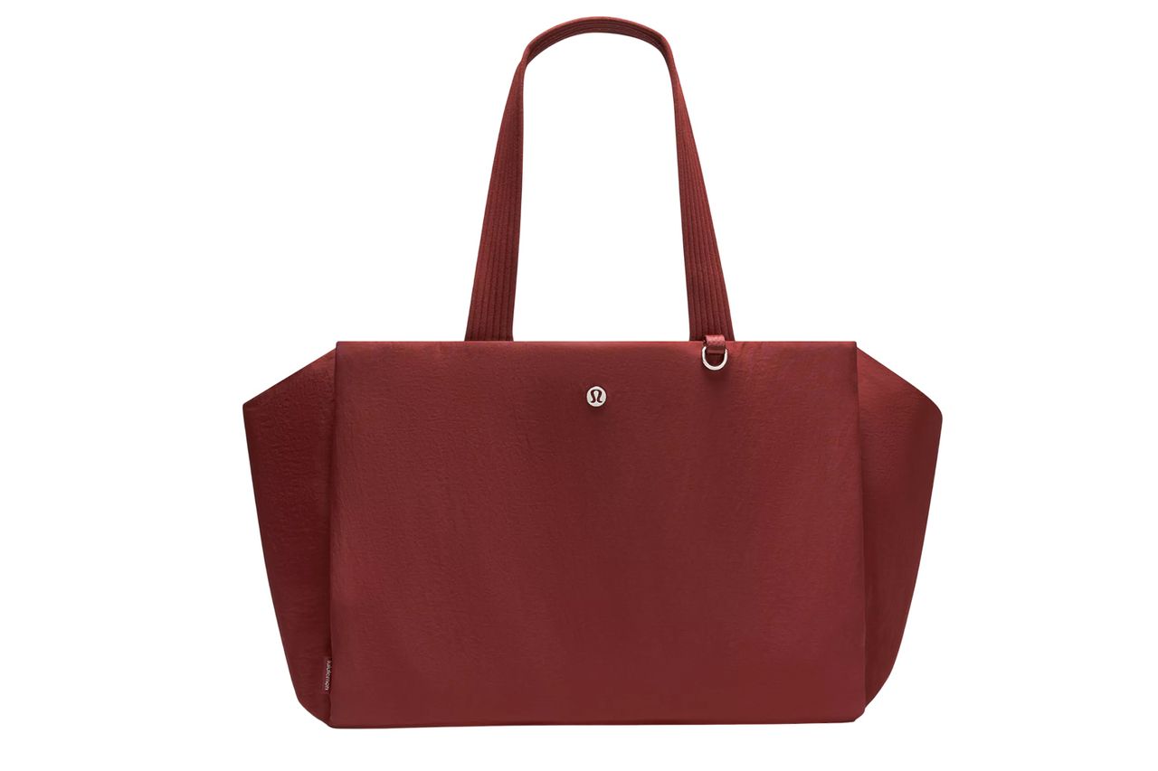 lululemon Triple Compartment Tote Bag 18L Credit: lululemon