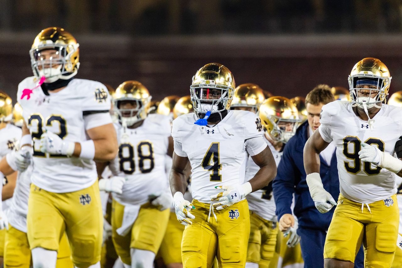 The Notre Dame Fighting Irish football team warms up before a game on November 29, 2025 in Palo Alto, CA.Credit: Matthew Huang/Icon Sportswire via Getty