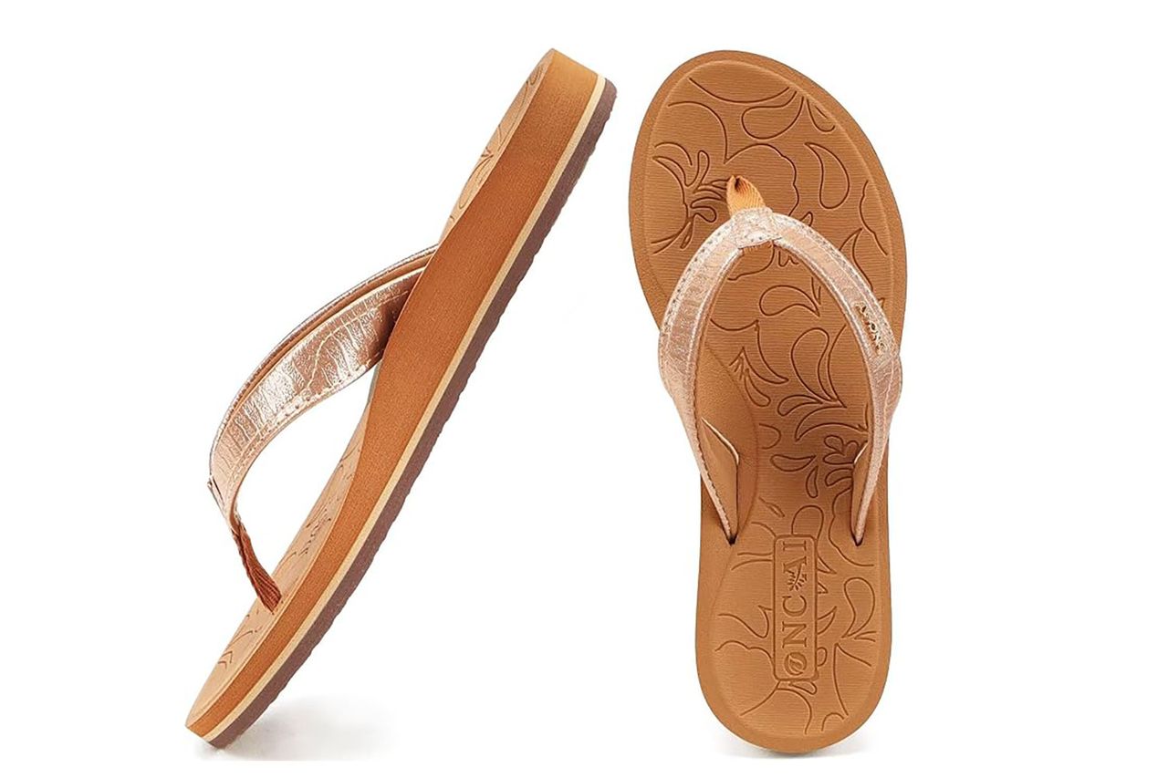 ONCAI Women's Flip Flops Comfortable Summer Beach Thong Sandals for Women with Cushion Walking Credit: Amazon