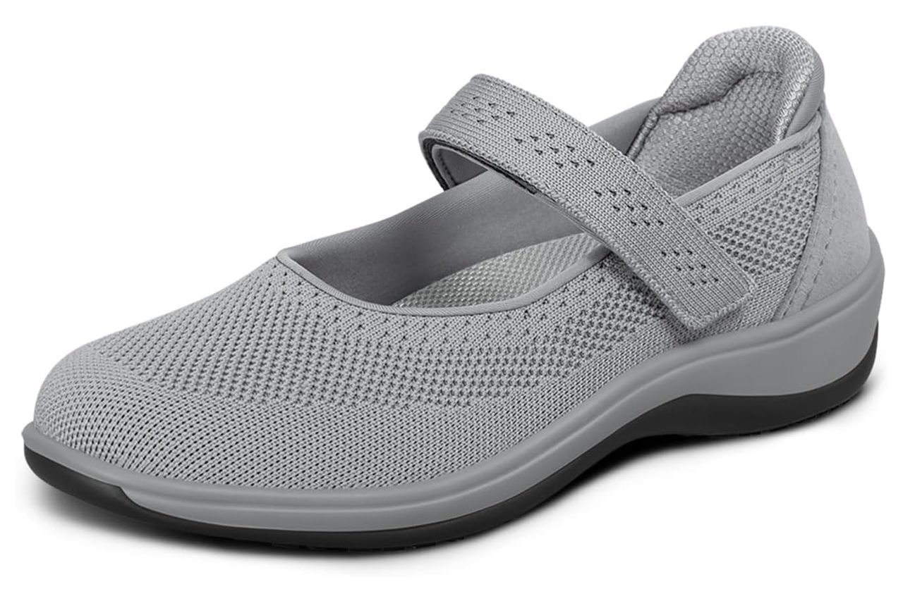 Orthofeet Women's Orthopedic Jessa Mary Jane Shoes Credit: Amazon