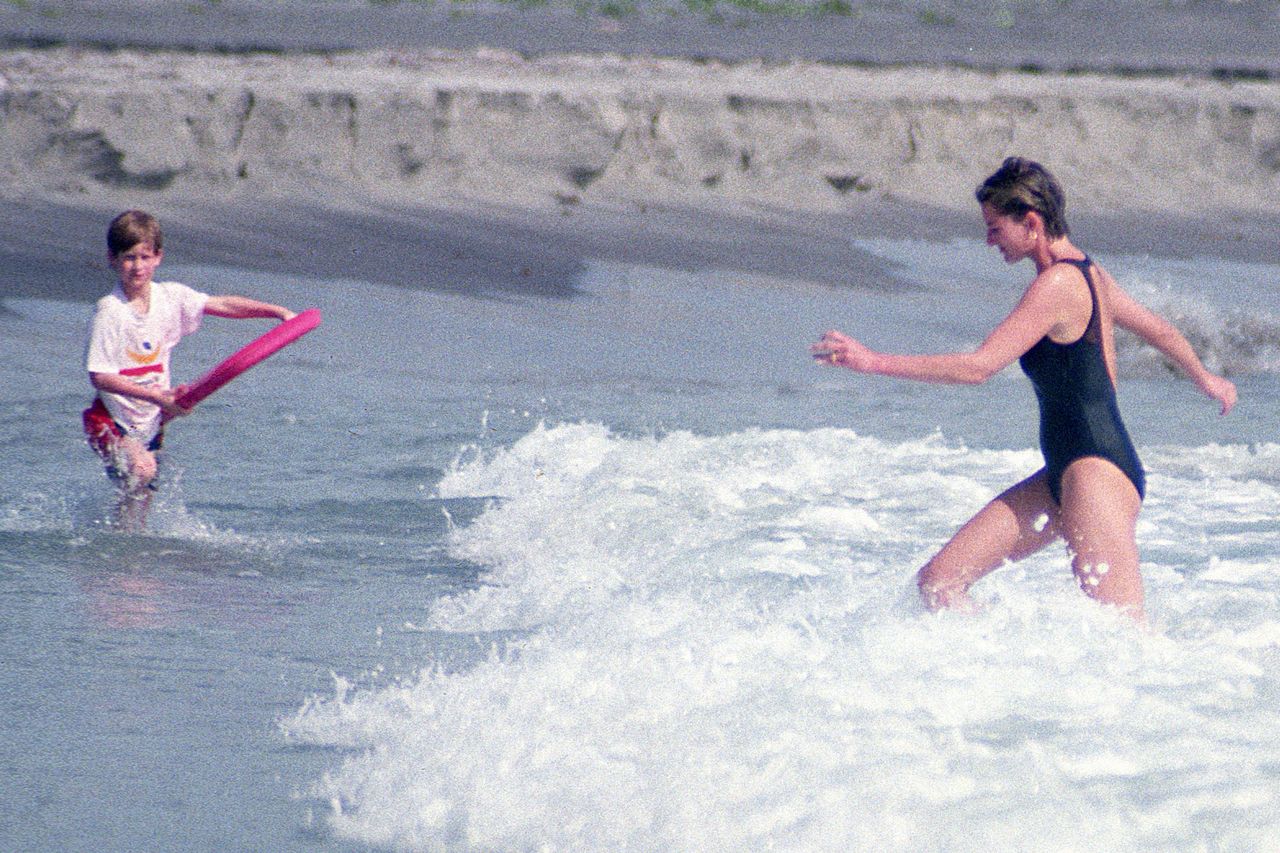 Prince Harry and Princess Diana on Jan. 3, 1993, on the island of Nevis in the Caribbean.Credit: Tom Wargacki/WireImage