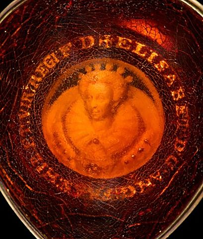 Amber pendant bearing white amber carving of Queen Elizabeth ICredit: sotheby's