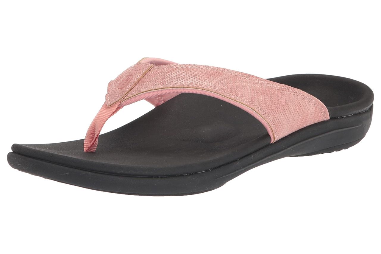REVITALIGN Women's Yumi Metallic Orthotic Sandal Credit: Amazon