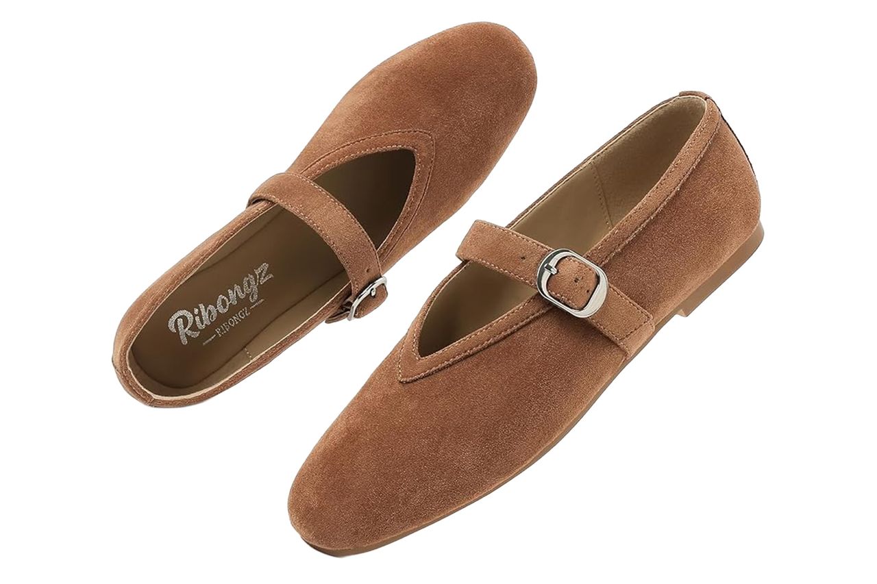 RIBONGZ Women's Flats Credit: Amazon
