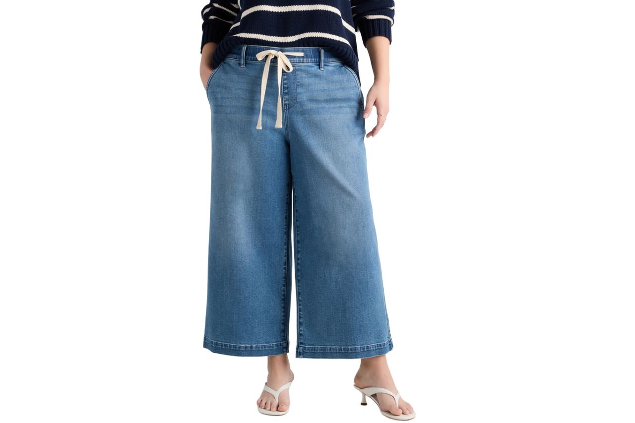 Women's Plus Size Wide Leg Crop Jeans Credit: Quince