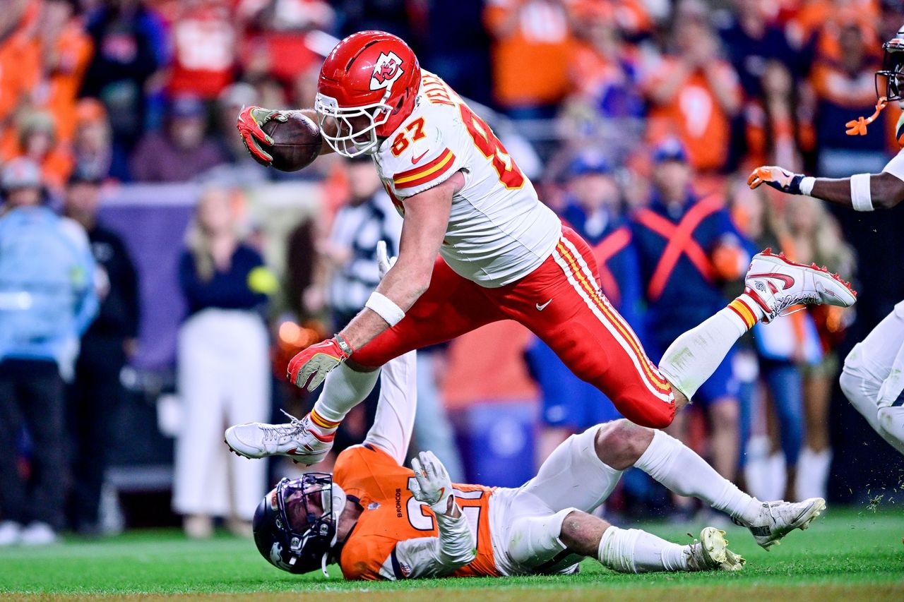 Kansas City Chiefs tight end Travis Kelce #87 during a game between the Kansas City Chiefs and the Denver Broncos on November 16, 2025 in Denver, ColoradoCredit: Dustin Bradford/Icon Sportswire via Getty