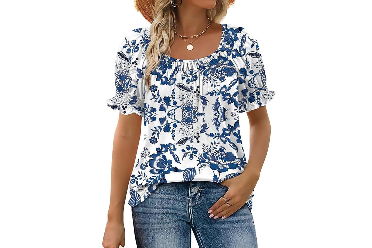 WIHOLL Womens Short Sleeve Square Neck top Credit: Amazon