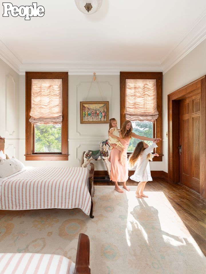 Jill Wagner and her daughters in their Tennessee homeCredit: Alyssa Rosenheck