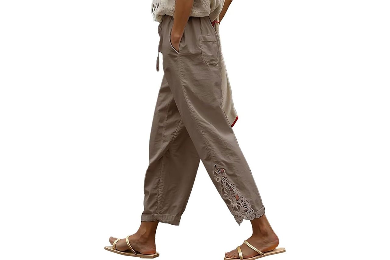 Acelitt Women Casual Lightweight Drawstring Elastic Waist Pants Credit: Amazon