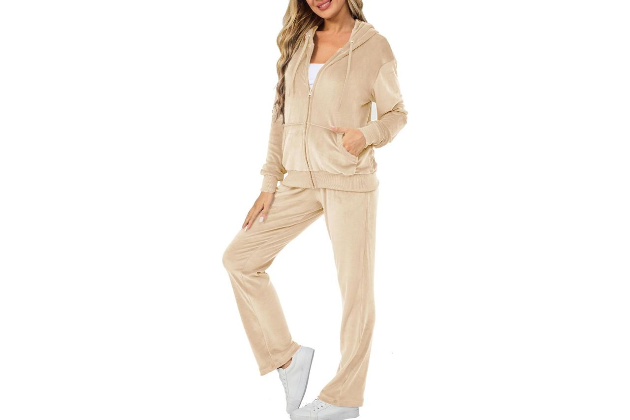 Aitmoask Velour Track Suit Credit: Amazon