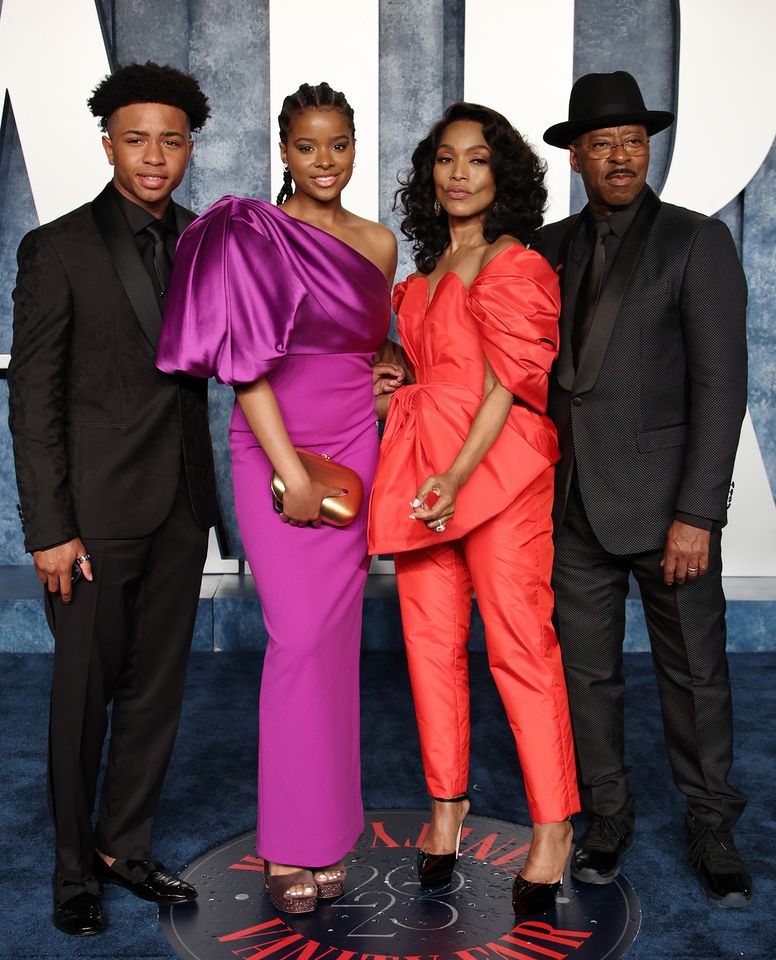 Slater Josiah Vance, Bronwyn Golden Vance, Angela Bassett and Courtney B. Vance attend the 2023 Vanity Fair Oscar Party hosted by Radhika Jones Slater Vance, Bronwyn Vance, Angela Bassett and Courtney B. VanceCredit: Daniele Venturelli/Getty Images