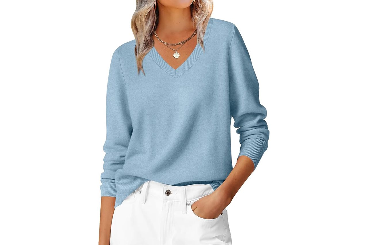 ANRABESS Women’s Fall Long Sleeve V Neck Light Sweaters Credit: Amazon