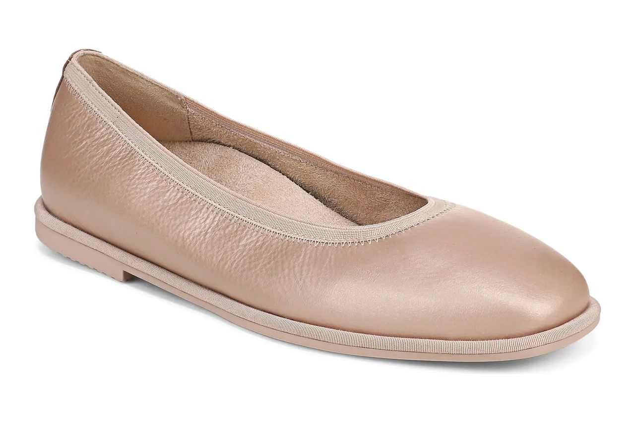 Caroll 2.0 Flat Vionic Credit: Nordstrom