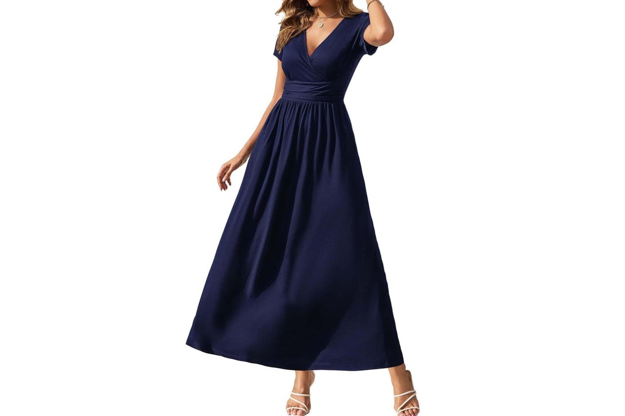 Gracyoga Women's Dresses 2026 Short Sleeve Wrap Maxi Dress with Pockets Credit: Amazon