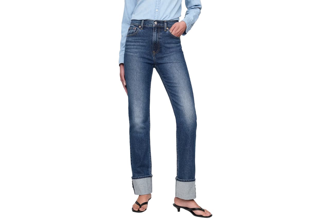 High Rise Cuffed '90s Slim Straight Jeans Credit: Gap
