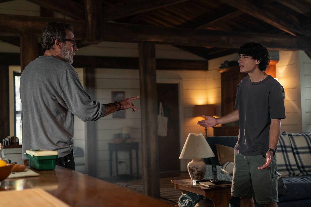 Jeffrey Dean Morgan and Jacob Whiteduck-Lavoie speak across a room Jeffrey Dean Morgan as Joe and Jacob Whiteduck-Lavoie as Ellis on ‘Sterling Point’Credit: Sabrina Lantos/Prime Video