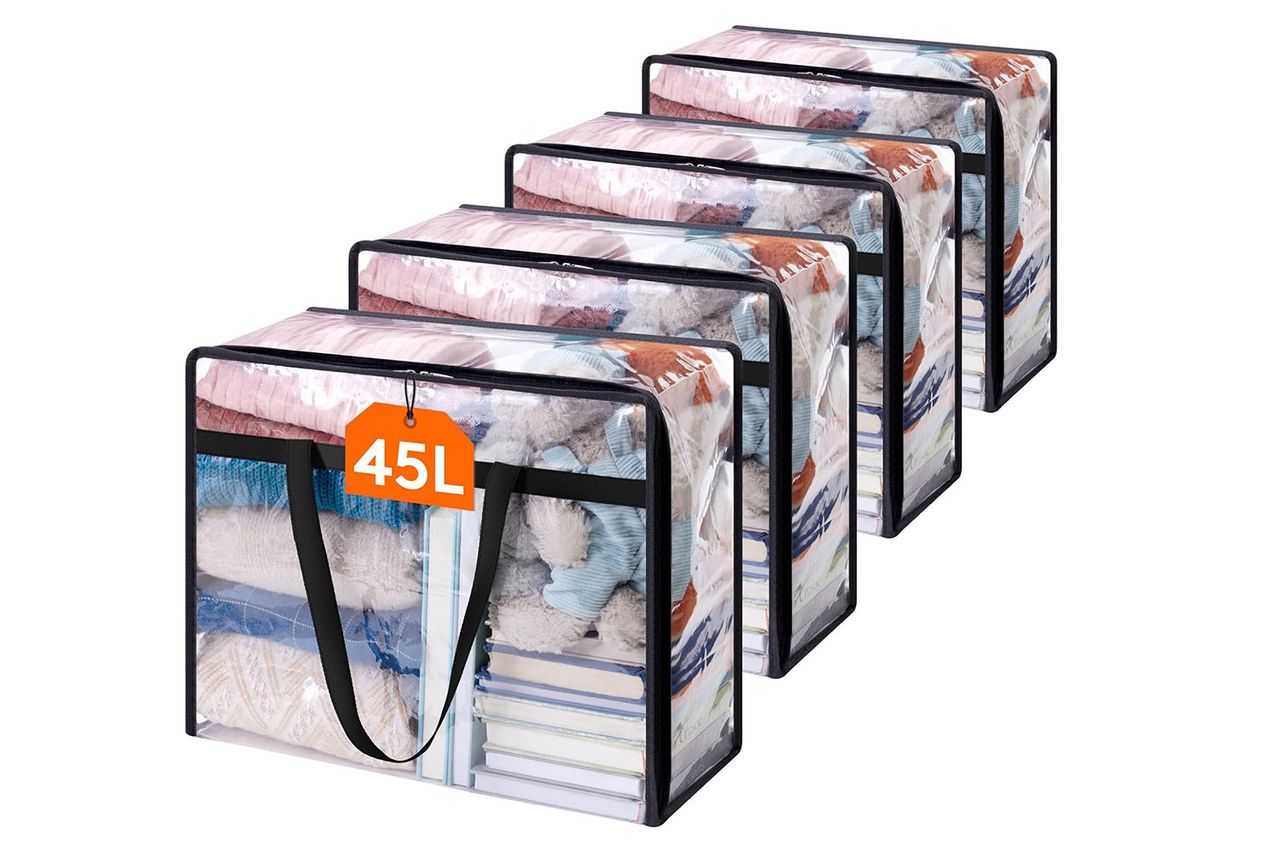 Lifewit 4 Pack Clear Clothes Storage Bags, 45L Plastic Blanket Storage Bag, Vinyl Foldable Moving Bags with Zipper, Credit: Amazon