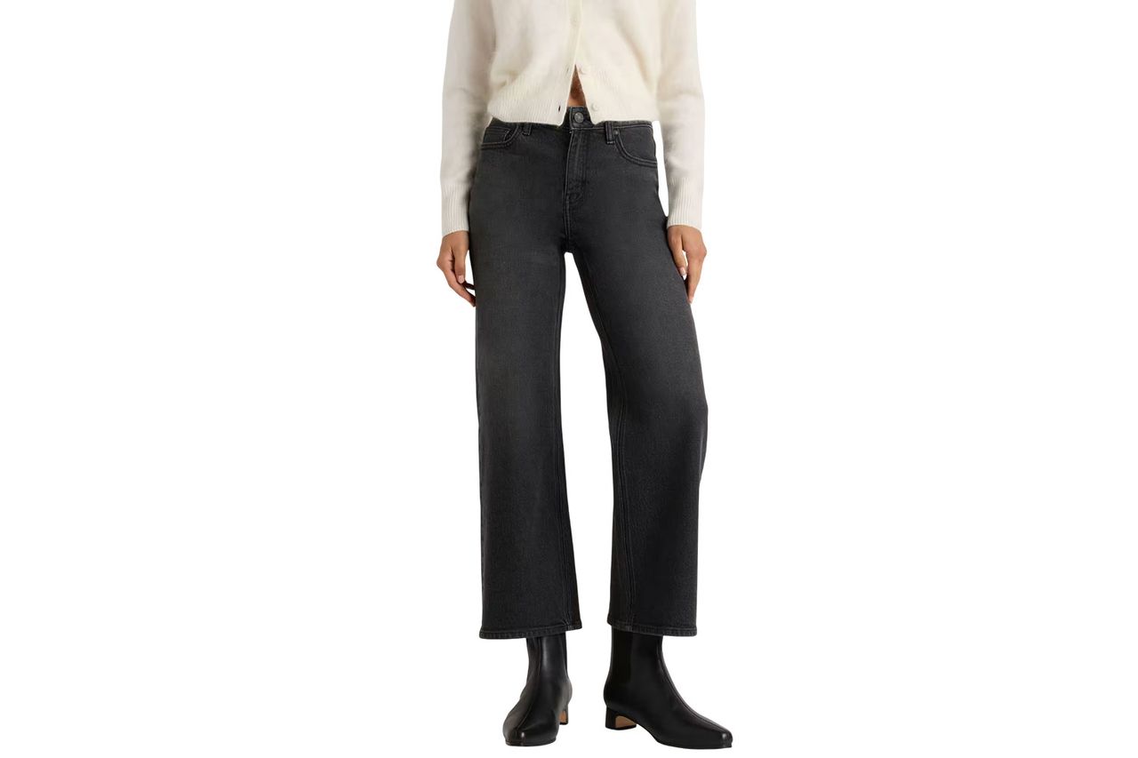 Luna Stretch Relaxed Straight Jeans Credit: Quince