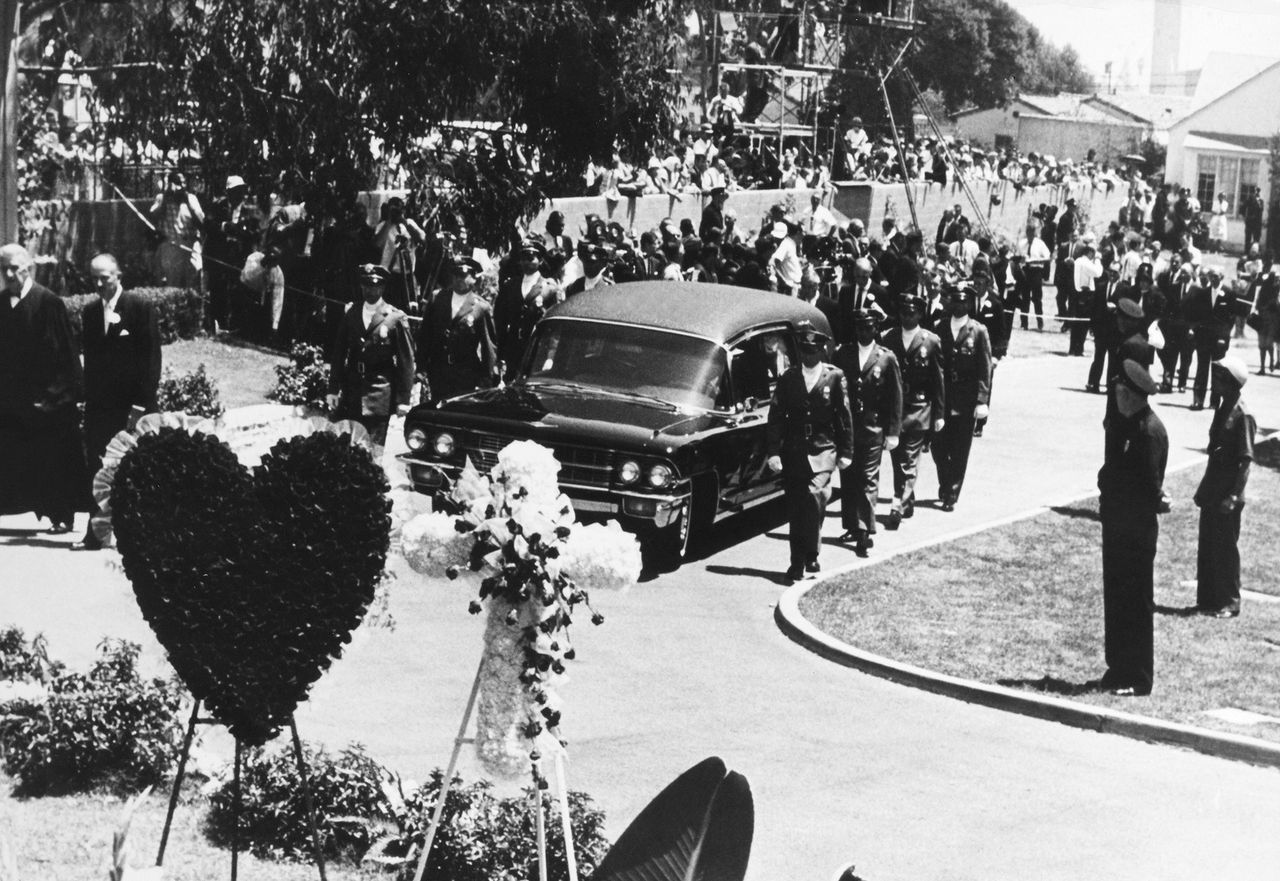 The burial of Marilyn MonroeCredit: Keystone-France/Gamma-Keystone