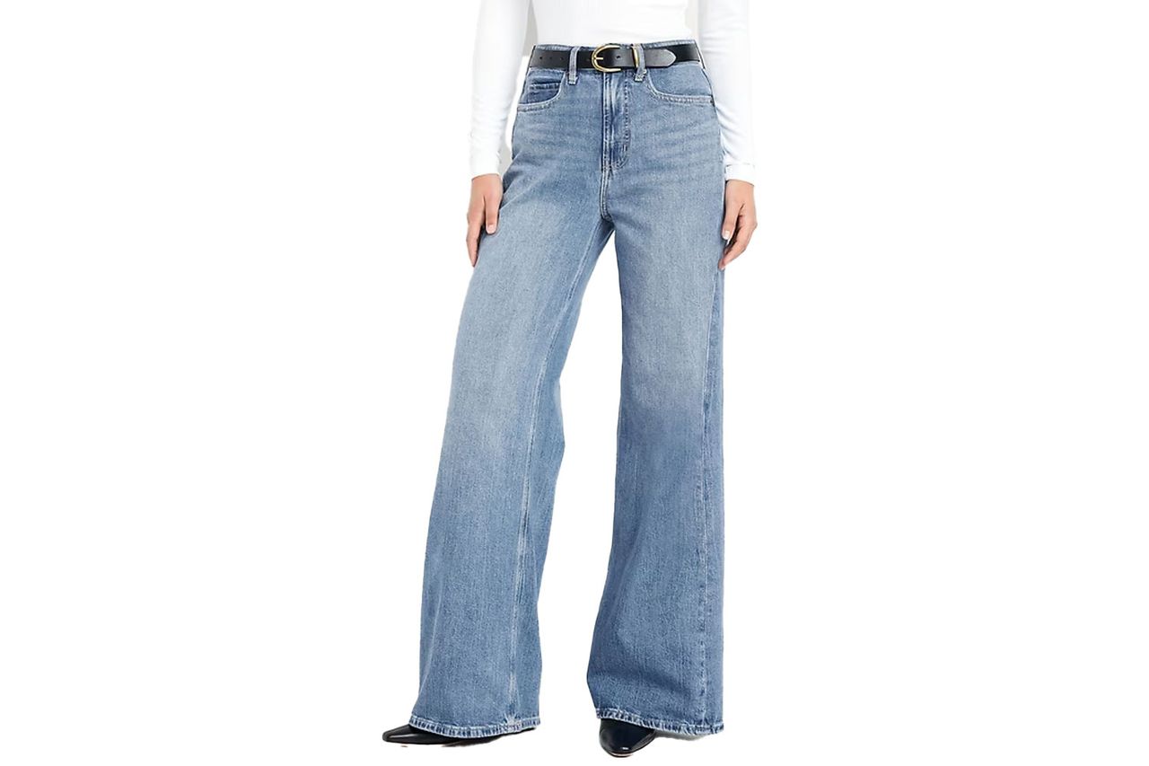 Old Navy Extra High-Waisted Super Wide-Leg Jeans Credit: Old Navy