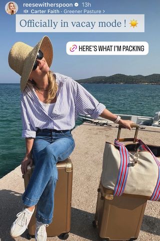 Reese Witherspoon's Comfy Travel Outfit Is So Easy to Copy Credit: Reese Witherspoon/Instagram