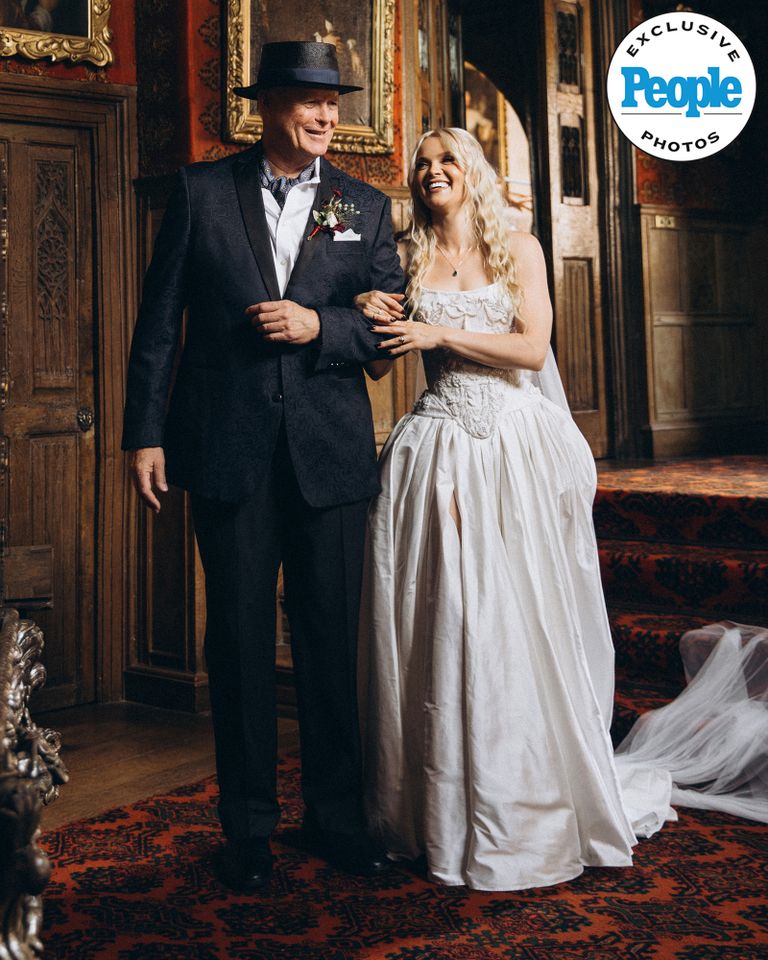 Scott Michael Foster and Carson Fagerbakke Wedding Bill Fagerbakke and Carson FagerbakkeCredit: Tatiana Tarasovskaya Studio