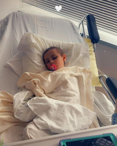 Girl, 7, Declared Cancer-Free and Cuts Off the BraceletHer Dad Wore Throughout Her Entire Treatment Adelynn Taylor.Credit: Courtesy of the Taylor Family