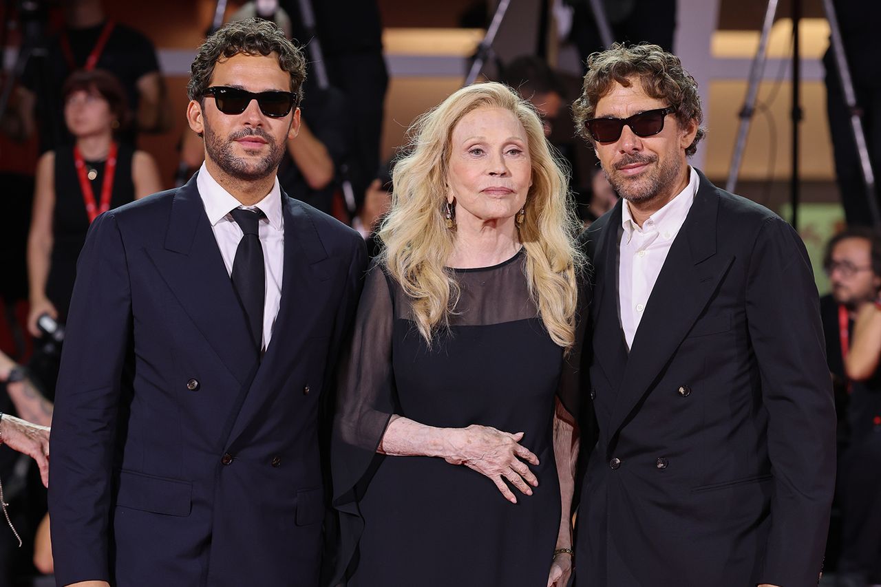 (Left-right:) Alessandro Morelli, Faye Dunaway and Luca Morelli at the 83rd Venice International Film Festival on Sept. 5Credit: Stephane Cardinale - Corbis/Corbis via Getty