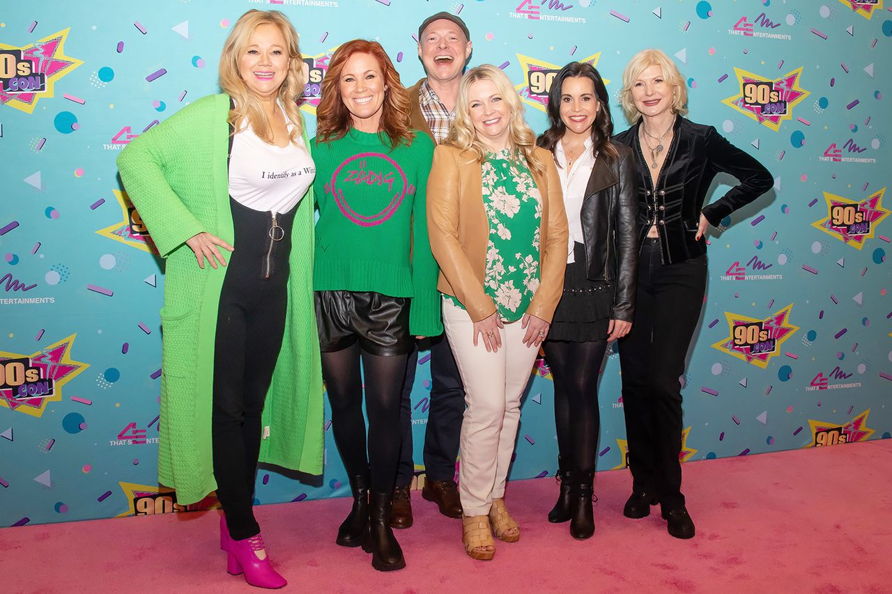 Caroline Rhea, Elisa Donovan, Nate Richert, Melissa Joan Hart, Jenna Leigh Green, and Beth Broderick of the TV series Caroline Rhea, Elisa Donovan, Nate Richert, Melissa Joan Hart, Jenna Leigh Green, and Beth Broderick of the TV series “Sabrina the Teenage Witch” attend the carpet at 90s Con on March 18, 2023 in Hartford, ConnecticutCredit: Astrida Valigorsky/Getty
