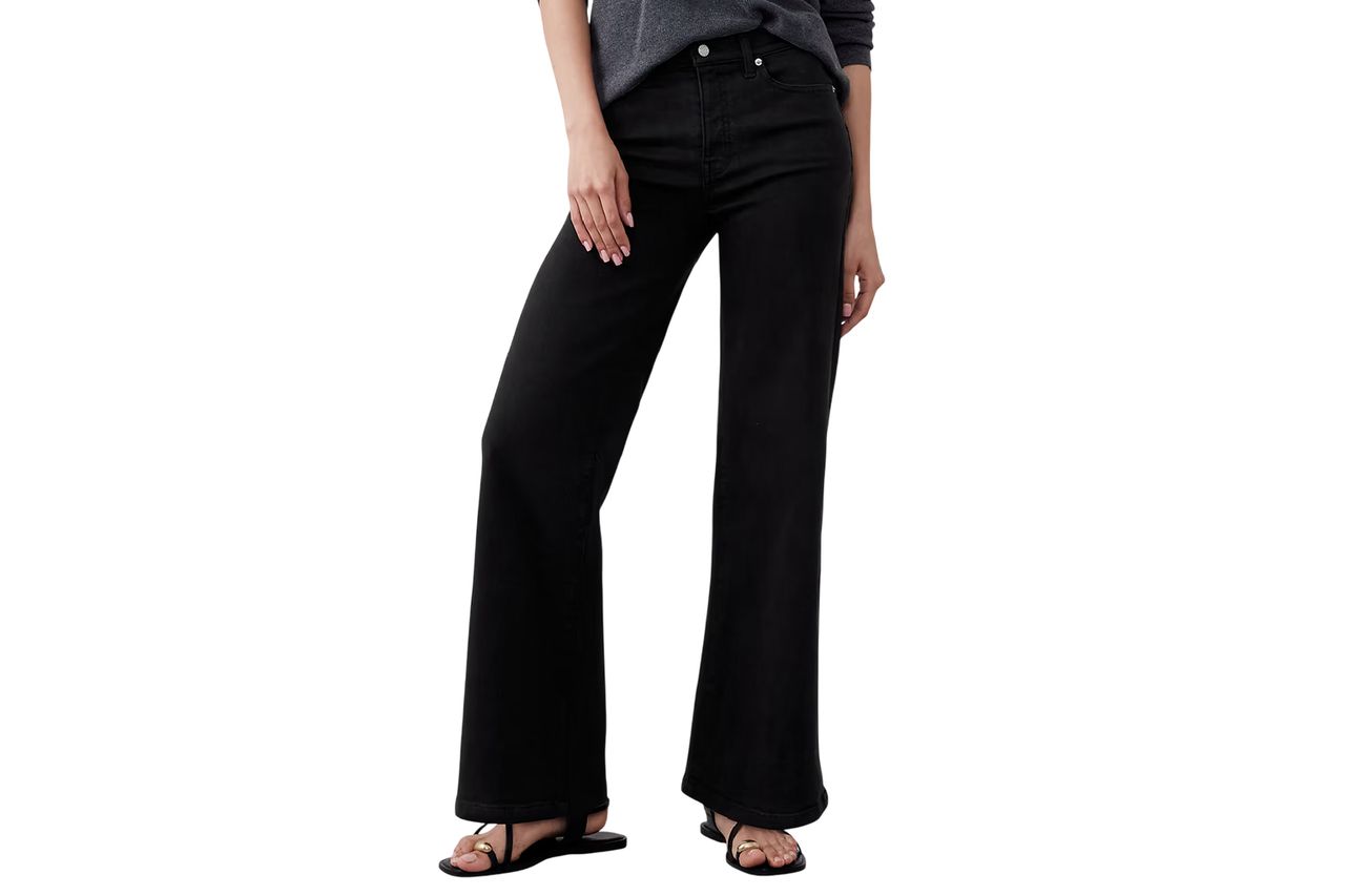 Banana Republic Factory Wide Leg High Rise Jean Credit: Banana Republic Factory