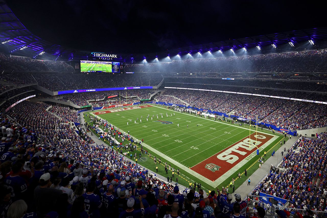 A general overall interior view during the opening kickoff at Highmark Stadium during the first quarter of an NFL football game between the Buffalo Bills and the Detroit Lions on September 17, 2026 in Orchard Park, New York. The Buffalo Bills face off against the Detroit Lions at Highmark Stadium in Orchard Park, N.Y., on Sept. 17, 2026Credit: Kevin Sabitus/Getty