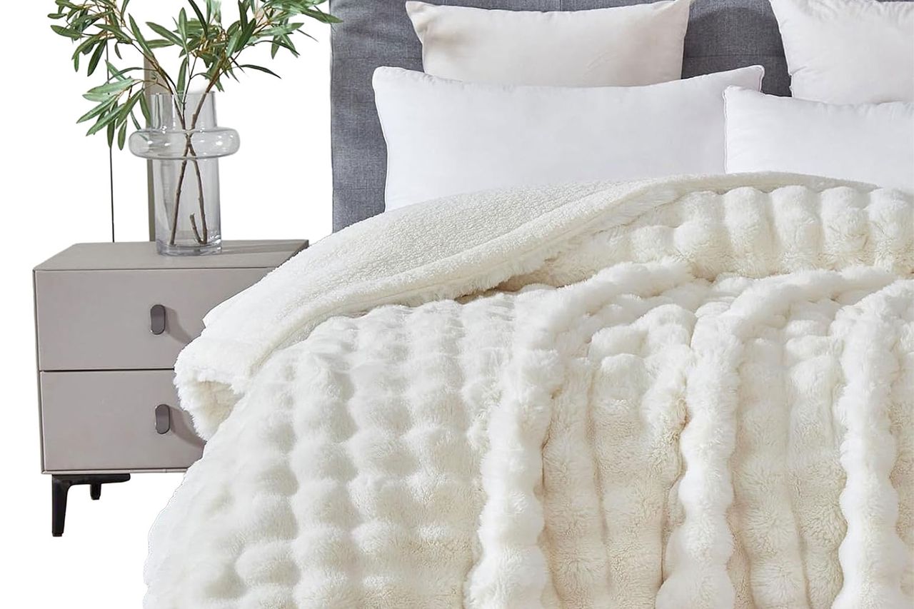Creamy White Bubble Blanket Faux Fur Sherpa Credit: Amazon