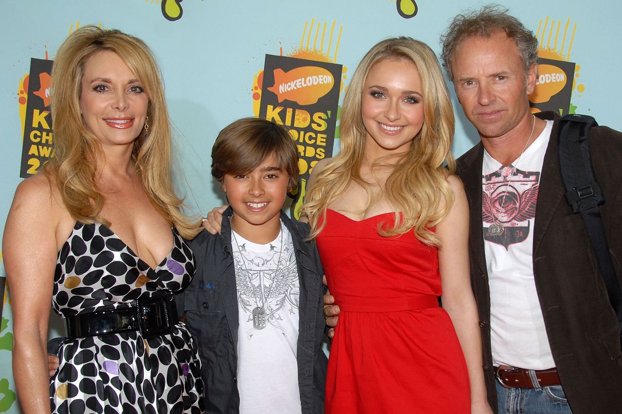 Lesley Panettiere, Jansen Panettiere, Hayden Panettiere and Skip Panettiere at Nickelodeon's 2008 Kids' Choice Awards in Westwood, California. From left: Lesley Panettiere, Jansen Panettiere, Hayden Panettiere and Skip Panettiere in 2008.Credit: Frank Micelotta/Getty