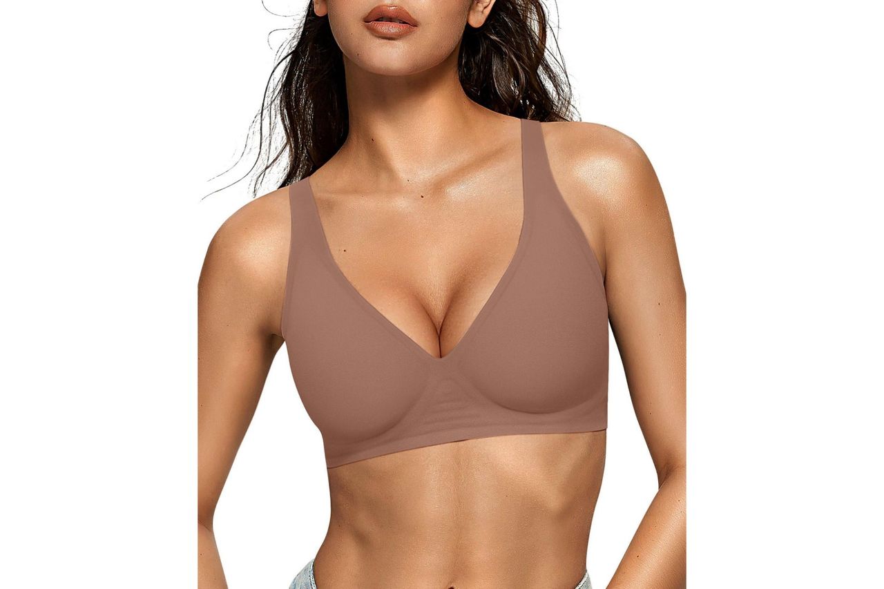 oeak womens deep v bra wireless Credit: Amazon