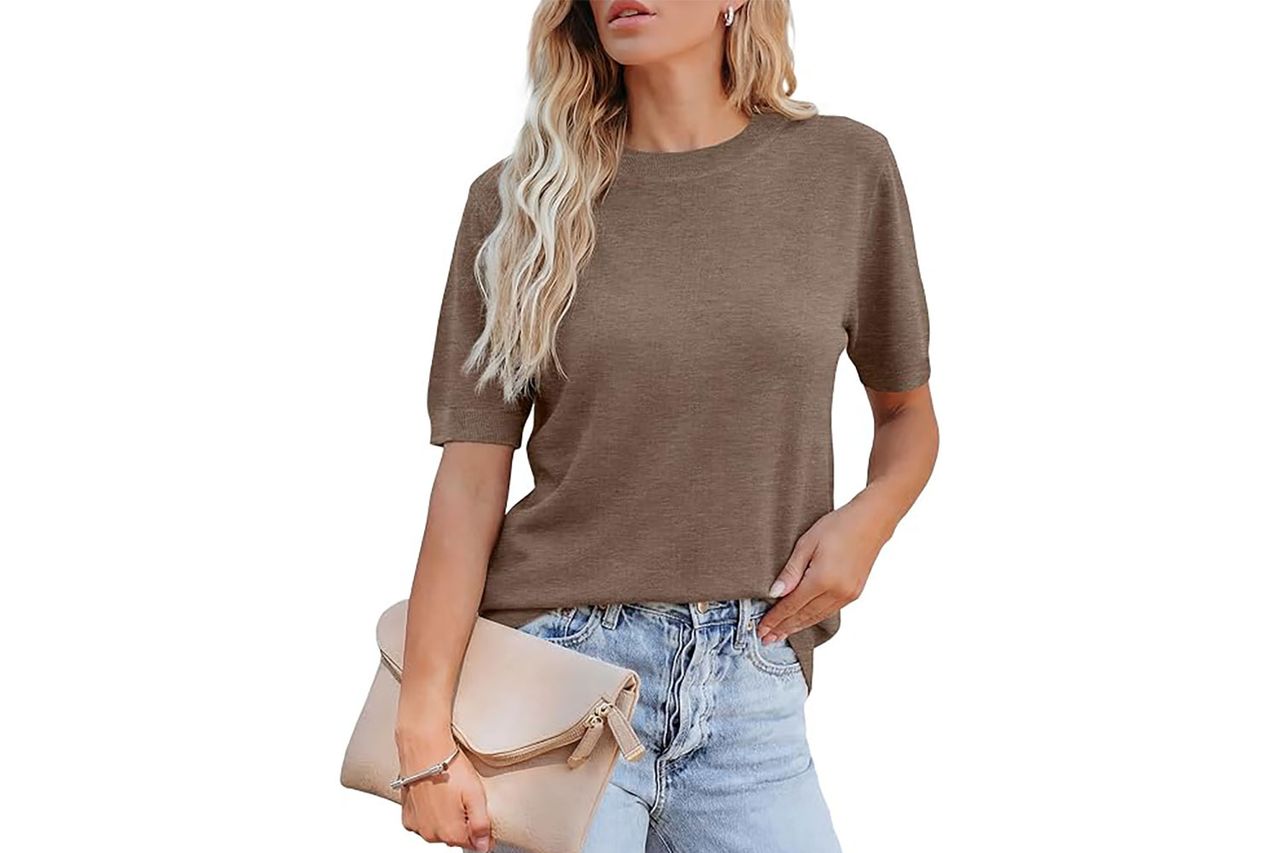 Rumia Short Sleeve Sweater for Women Lightweight Business Casual Tops Credit: Amazon