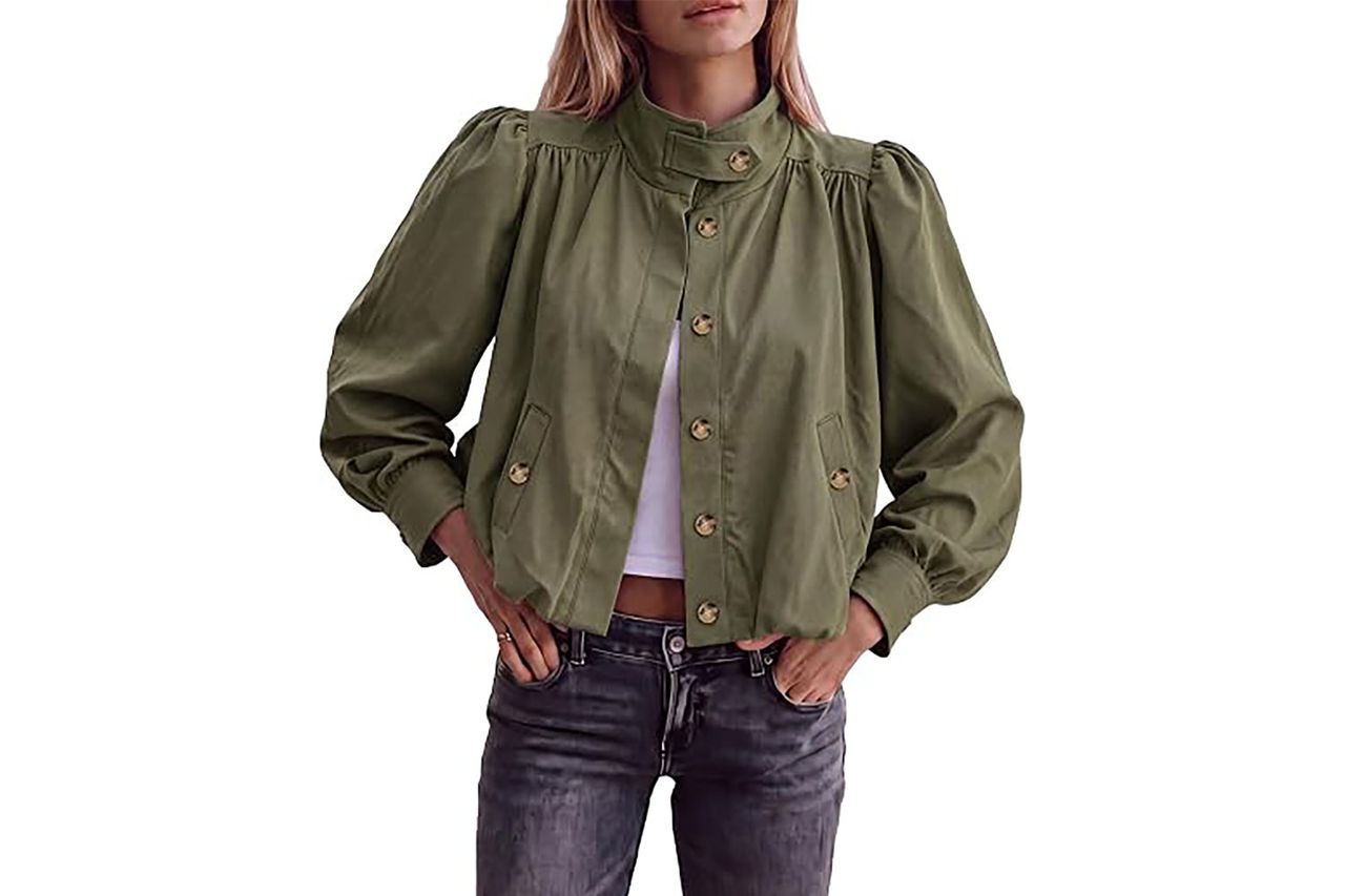 Tankaneo Women's Lightweight Cropped Jacket Balloon Sleeve Casual Coats Credit: Amazon
