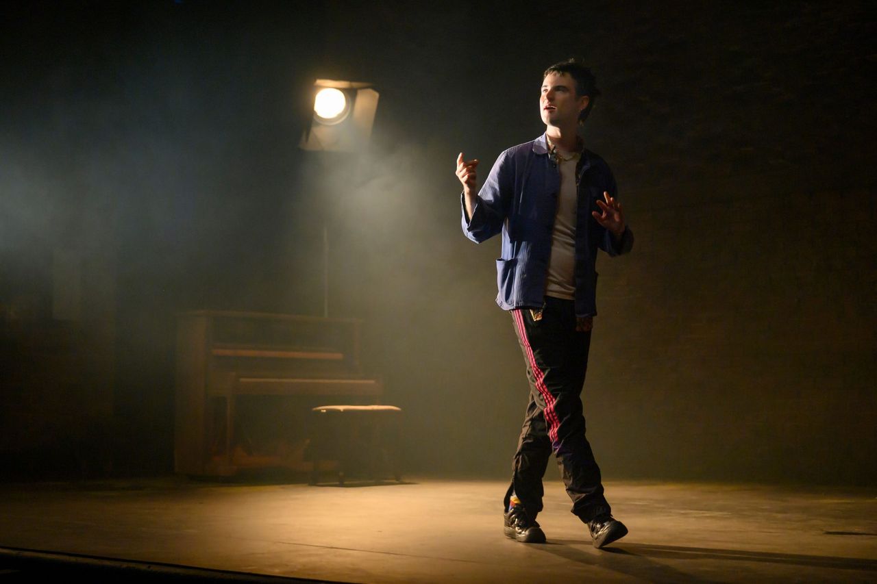 Tom Sturridge in Sea Wall / A Life Tom Sturridge in ‘Sea Wall / A Life’ on BroadwayCredit: Richard Hubert Smith